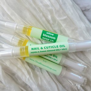 Nail and Cuticle Oil Pen