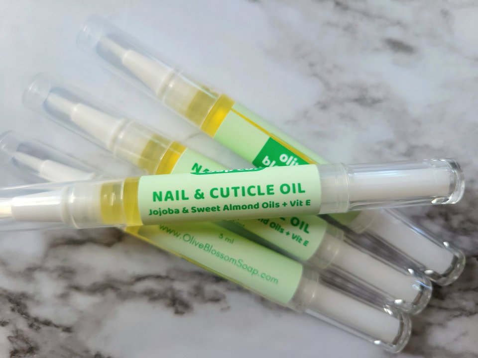 Nail and Cuticle Oil Pen